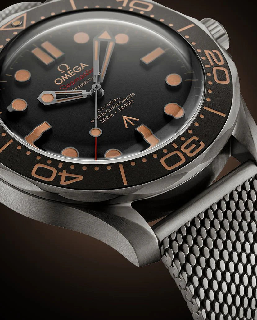 Omega-Seamaster “007 edition” Black & Gold